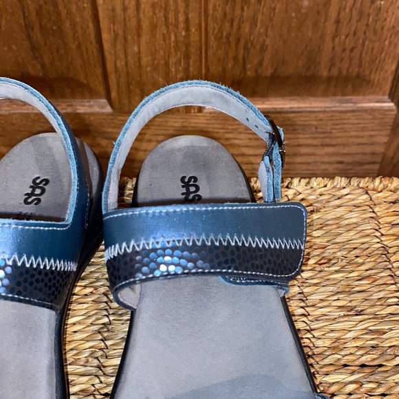 Nudu Navy SAS Leather Women’s Sandal Size 8.5 Narrow - Picture 6 of 16